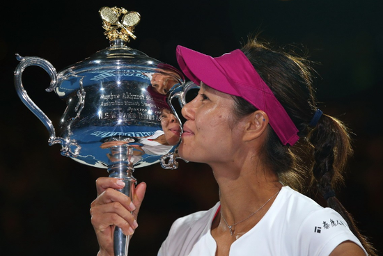 李娜澳网首度夺冠创历史 获大满贯第2冠