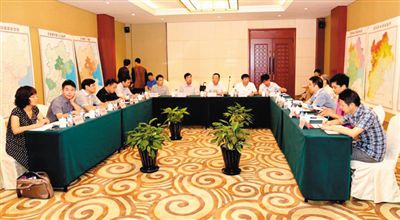 8月22日，北京市规划委员会、天津市规划局、河北省地理信息局在北京召开了京津冀测绘地理信息协同发展第二次座谈会现场，展示了8幅专题地图。