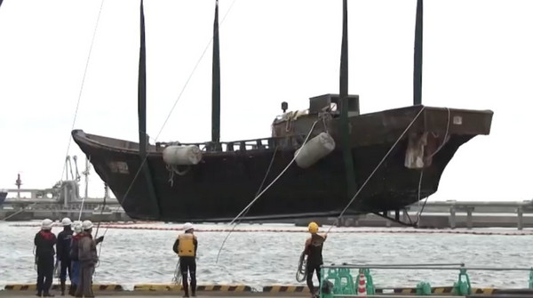 多艘“幽灵船”载腐尸漂到日本 台媒：或是脱北者(图)