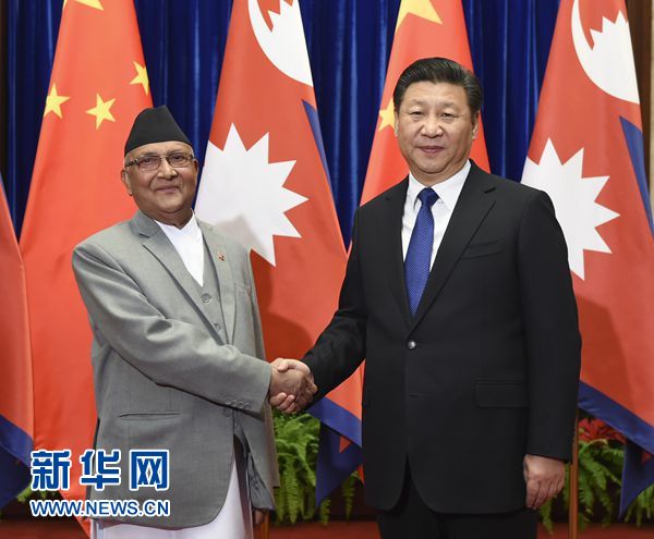 习近平会见尼泊尔总理奥利