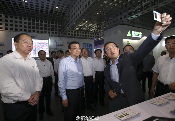 李克强在湖北考察:国企的根本出路在于改革