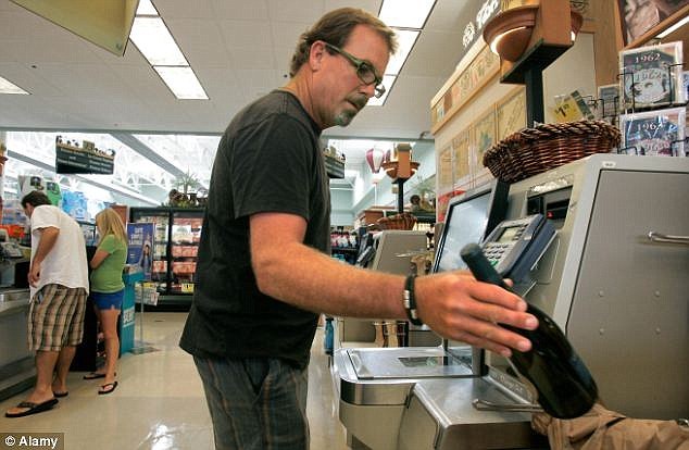 高科技将人引入歧途？自助收银机令超市损失翻倍