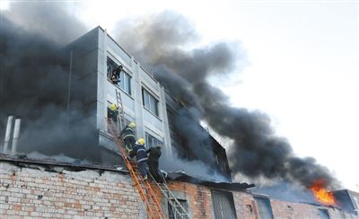 浙江温岭鞋厂大火致16死5伤