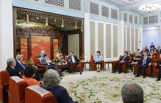 李克强会见美国国务卿克里和财长雅各布·卢