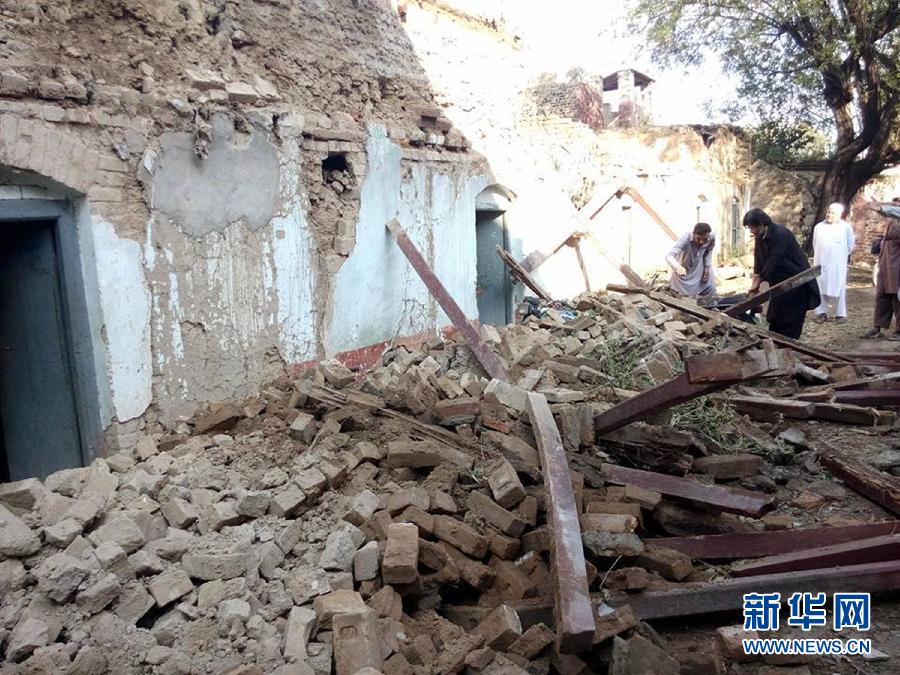 （国际）（1）强烈地震造成巴基斯坦220人死亡 