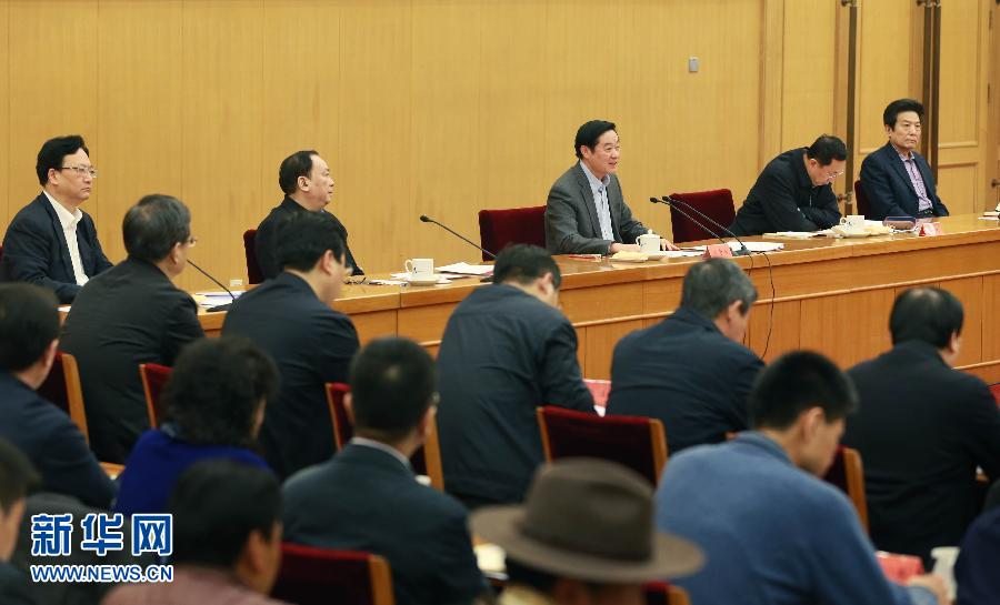 刘奇葆:着力提供接地气有人气的优秀文化产品