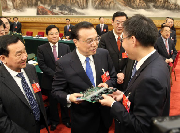 李克强参加山东代表团审议 提三点希望
