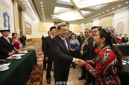 李克强参加新疆代表团审议