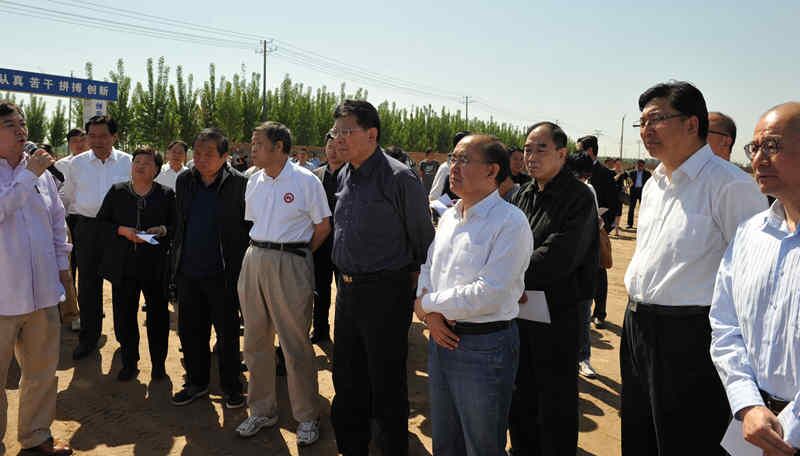 中心常务副主任王曦随同北京市政协考察团赴廊坊调研