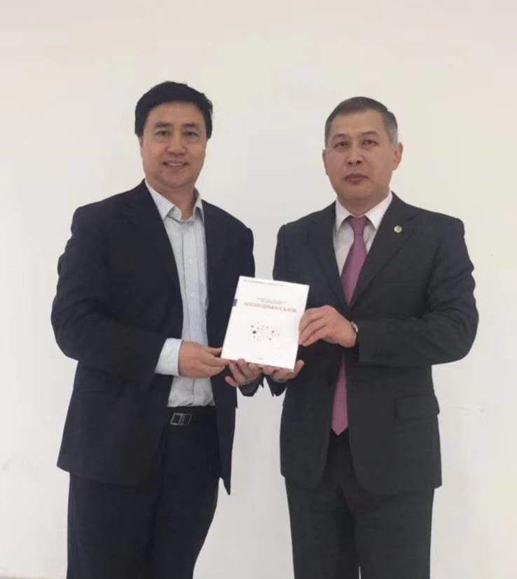 中心副理事长赵刚与哈萨克斯坦驻华大使努雷舍夫会面交流