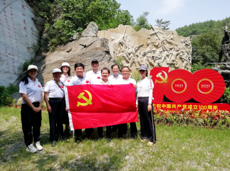 北京现代城市发展研究中心开展主题党日活动实地学习党史