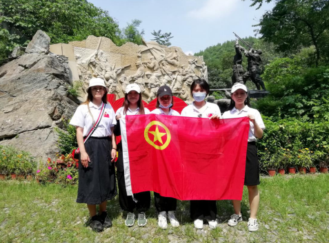 北京现代城市发展研究中心开展主题党日活动实地学习党史